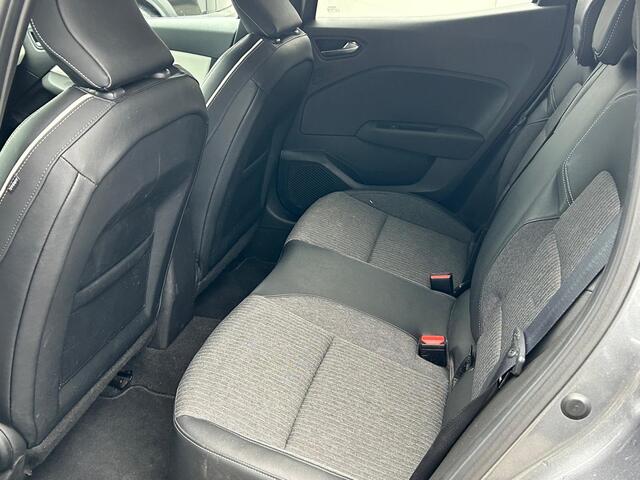 Renault CLIO 1.0 TCe 90 Techno | Half Leder | Trekhaak | Navigatie | Camera | 4-Seizoenbanden