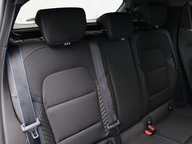 Renault CLIO E-Tech Full Hybrid 145pk esprit Alpine | Grootscherm navigatie | Adaptieve cruise control | 17" lichtmetalen velgen |