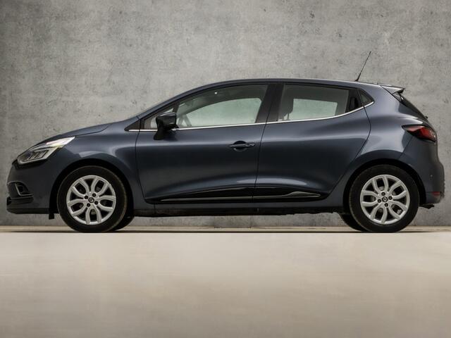 Renault CLIO 0.9 TCe Intens Sport (NAVIGATIE, CLIMATE, LEDER/ALCANTARA, CAMERA, SPORTSTOELEN, LED KOPLAMPEN, CRUISE, LM VELGEN, NIEUWSTAAT)