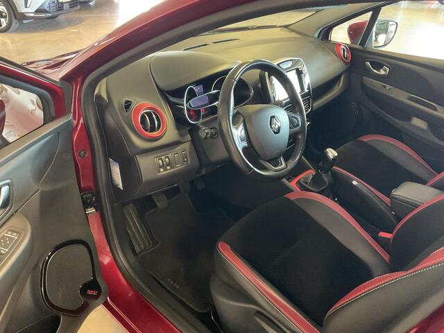 Renault CLIO Estate 0.9 TCe Intens TREKHAAK / NAVIGATIE / CLIMATE CONTROLE / CRUISE CONTROLE / PARKEERSENSOREN.