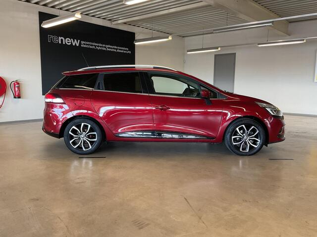 Renault CLIO Estate 0.9 TCe Intens TREKHAAK / NAVIGATIE / CLIMATE CONTROLE / CRUISE CONTROLE / PARKEERSENSOREN.