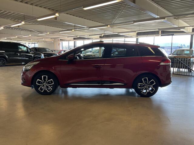 Renault CLIO Estate 0.9 TCe Intens TREKHAAK / NAVIGATIE / CLIMATE CONTROLE / CRUISE CONTROLE / PARKEERSENSOREN.