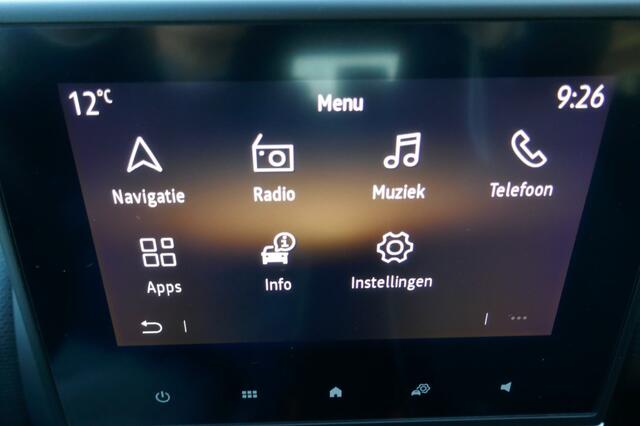 Renault CLIO 1.3 TCE INTENS AUTOMAAT CAMERA/NAVIGATIE/GROOTSCHERM/131 PK