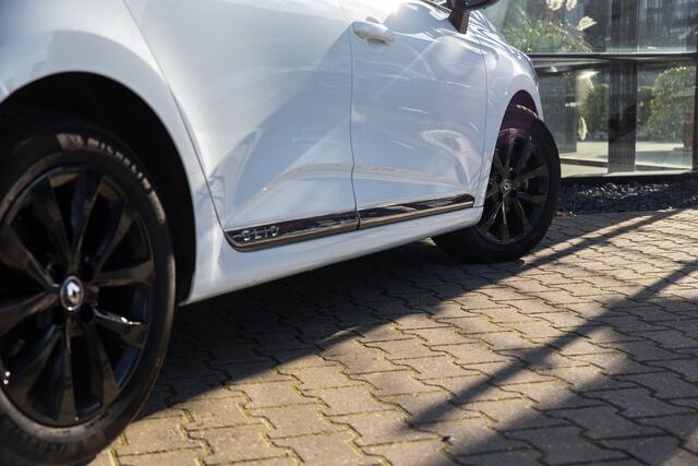 Renault CLIO 1.6 E-Tech Hybrid 140 Zen , Carplay, Camera, Keyless entry,