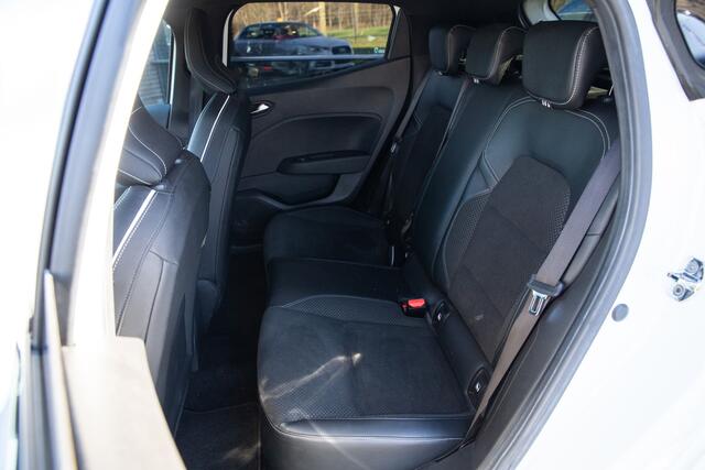 Renault CLIO 1.6 E-Tech Hybrid 140 Zen , Carplay, Camera, Keyless entry,