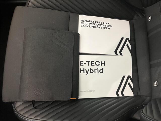 Renault CLIO 1.6 E-Tech Full Hybrid 145 esprit Alpine / Nederlandse auto / All season banden.