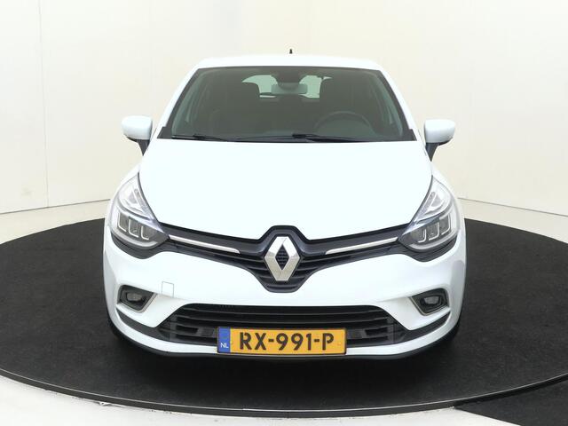 Renault CLIO 1.2 TCe 120 PK Intens AUTOMAAT | Parkeer pakket | achteropkomend verkeer waarschuwing | airco automatisch | cruise control | LED koplampen | lichtmetalen velgen 16" | navigatiesysteem full map |