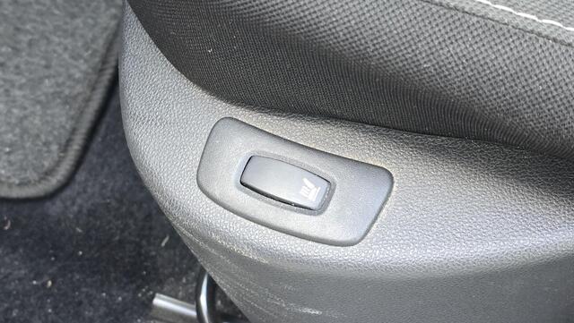 Renault CLIO Estate 0.9 TCe Limited | NAP | Airco | Stoelverwarming | Cruise | 1e eigenaar | BTW