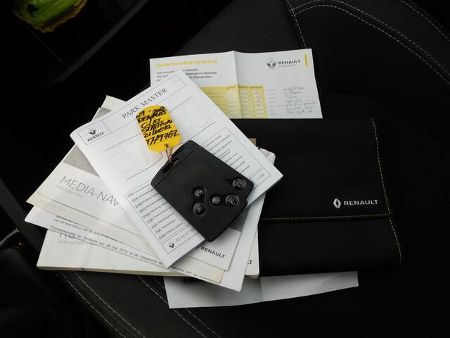 Renault CLIO Estate 0.9 TCe Zen TOPSTAAT! DEALER ONDERHOUDEN! 4 SEIZOENENBANDEN! NAVI! CRUISE! AIRCO! PARKEERSENSOREN!