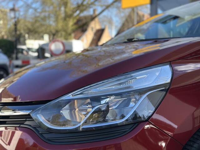 Renault CLIO IV TCe 90 Limited | Navigatie | Airco | Dealer onderhouden | Luxe kleur Rouge Intense |