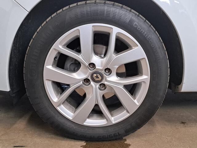 Renault CLIO 0.9 TCe Limited + NAVI !!