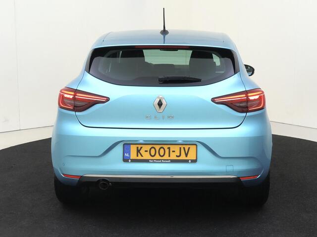 Renault CLIO 1.0 TCe Intens | Climate Control / ECC | Licht metalen velgen 17 inch | Cruise control Standaard | Connectiviteit af fabriek | Navigatie | Half lederen bekleding | LED koplampen | Park Distance Control voor en achter | Achteruitrijcamera |