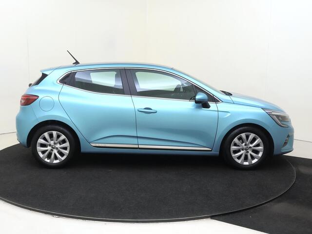 Renault CLIO 1.0 TCe Intens | Climate Control / ECC | Licht metalen velgen 17 inch | Cruise control Standaard | Connectiviteit af fabriek | Navigatie | Half lederen bekleding | LED koplampen | Park Distance Control voor en achter | Achteruitrijcamera |