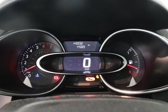 Renault CLIO Estate 0.9 TCe Intens | Camera | Climate control | Trekhaak | LED koplampen | Half Leder |