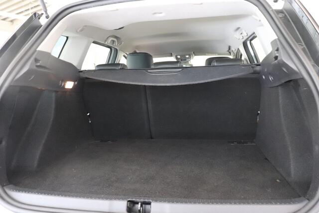 Renault CLIO Estate 0.9 TCe Intens | Camera | Climate control | Trekhaak | LED koplampen | Half Leder |