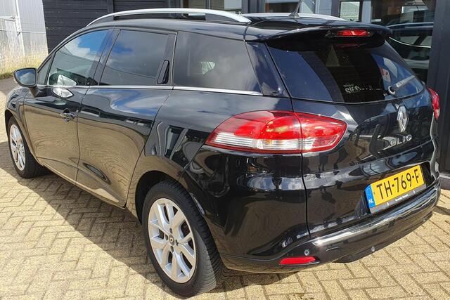 Renault CLIO Estate 0.9 TCe Limited 90PK | Nette Staat | NL AUTO | NIEUWE APK | Airco | Parkeersensoren | Navigatie | Cruise Control | Armsteun | Keyless Entry | Keyless Start | Lederen Stuurwiel | Led dagrijverlichting | Lichtmetalen Velgen | Mistlampen |