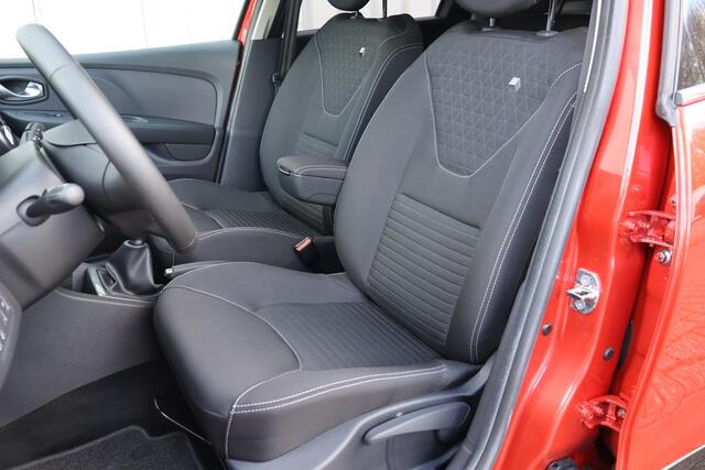 Renault CLIO Estate 0.9 TCe Limited