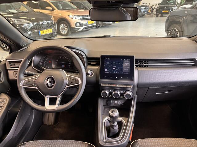 Renault CLIO 1.0 TCe Intens * BIJZONDER NETTE AUTO ! Keyless - Navi - Carplay