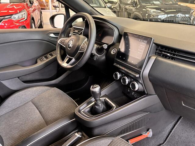 Renault CLIO 1.0 TCe Intens * BIJZONDER NETTE AUTO ! Keyless - Navi - Carplay