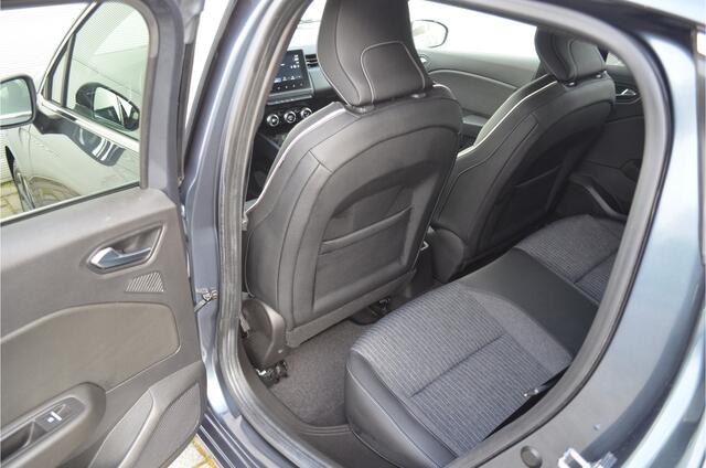 Renault CLIO 1.3 TCE A/T INTENS | 131PK | AUTOMAAT | CLIMATE | CRUISE | 17'' LICHTMETAAL | TREKHAAK | PDC | ALL IN RIJKLAARPRIJS