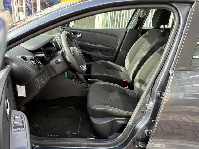 Renault CLIO Estate 0.9 TCe Zen | NAP | Navigatie | Airco | Cruise Control | Lichtmetaal | Parkeersensoren |
