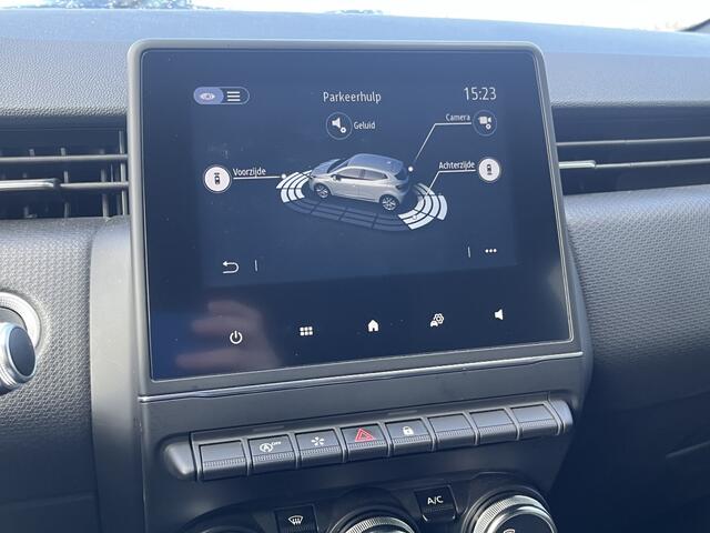 Renault CLIO 1.0 TCe Intens / Bose Sound / Camera / PDC V+A / Apple Carplay - Android Auto / Climate / Keyless / LMV / 2e Paasdag open 09.00-17.00 uur