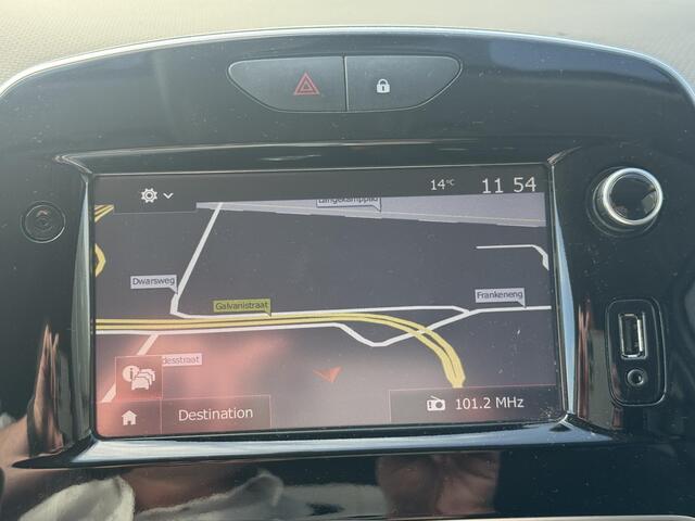 Renault CLIO Estate 0.9 TCe Limited Parkeersensoren | Navigatie |