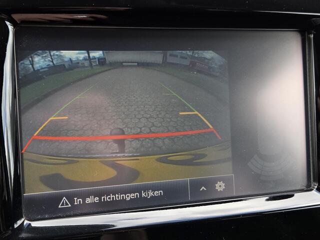 Renault CLIO 0.9 Limited / Trekhaak / Achteruitrijcamera / Dealer Onderhouden / 1e Eigenaar / Navigatie / Climate Control / Cruise Control /
