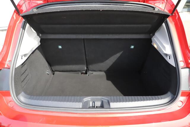 Renault CLIO 1.0 TCe Intens Trekhaak Half Leder 16 inch LMV Navigatie Carplay Android Cruise Control Clima LED Parkeersensor