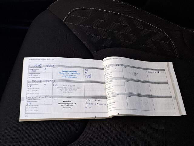 Renault CLIO Estate 0.9 TCe Limited | Navigatie | LM Velgen 16" | Parkeersensoren Achter | Cruise Control | DAB | Airco |