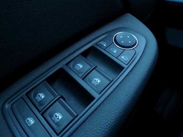 Renault CLIO 1.0 TCe 90 evolution, Carplay + Android Auto / Full LED. / Sensoren / Navigatie / 16'' LMV