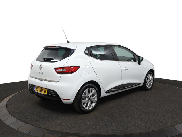 Renault CLIO 0.9 TCe Limited Airco - Apple Carplay/Android Auto - Cruise Control - Keyless Entry - Navigatie - Virena Verzekerheids ¤895,-
