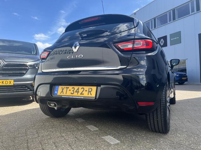 Renault CLIO 1.2 TCe Initiale / AUTOMAAT / CAMERA / LEDER / VOORSTOELEN VERWARMD / MIDDENARMSTEUN