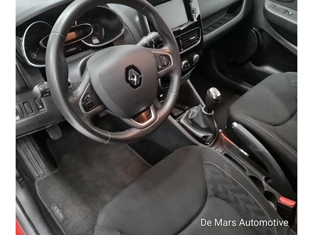 Renault CLIO Estate zeer nette auto. 0.9 TCe Limited CARPLAY/NAV.