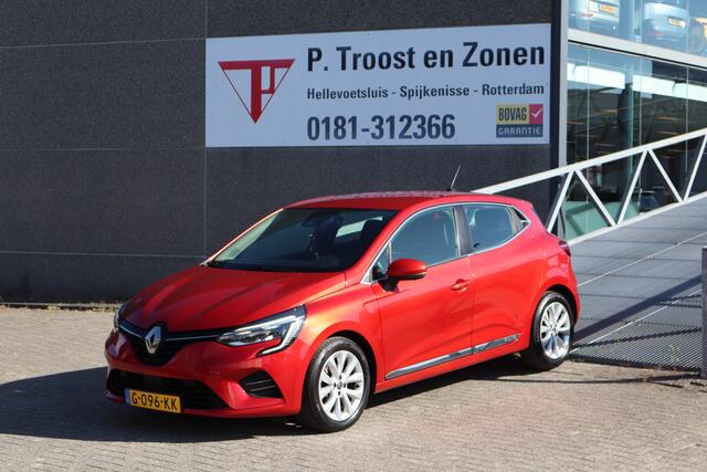 Renault CLIO 1.0 TCe Intens 360 graden camera/Stoelverwarming/Lane assist/Cruise control/Apple carplay/Dodehoek detectie/Parkeersensoren/Licht metaal