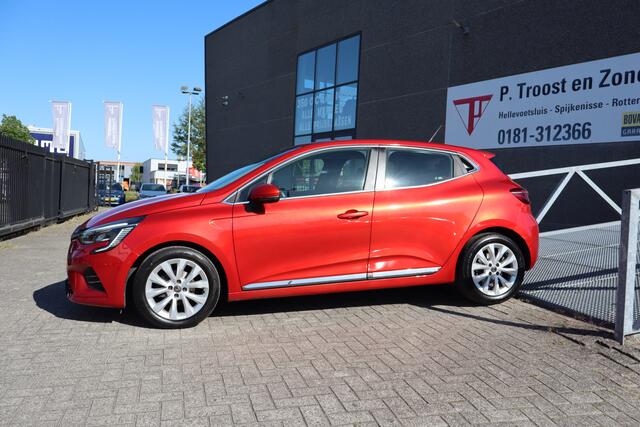 Renault CLIO 1.0 TCe Intens 360 graden camera/Stoelverwarming/Lane assist/Cruise control/Apple carplay/Dodehoek detectie/Parkeersensoren/Licht metaal