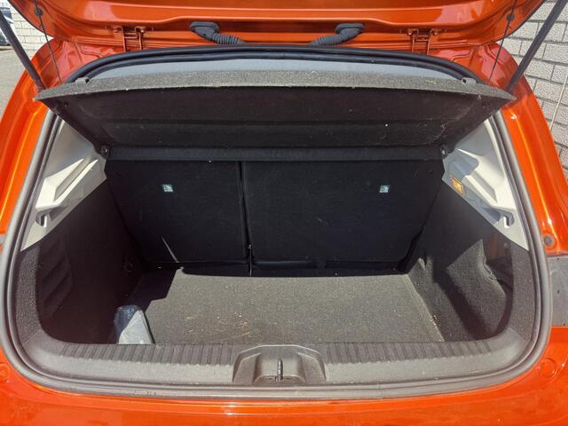 Renault CLIO 1.0 TCe Edition One | Apple CarPlay / Android Auto | Stoel + Stuurverwarming | Achteruitrijcamera | Climate Control |