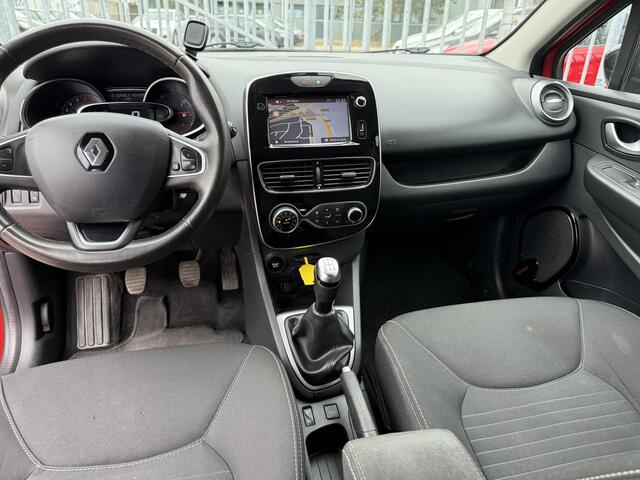 Renault CLIO Estate 0.9 TCe Limited Navigatie, Climate contr, Trekhaak, LMV, Nieuwe Distr.ketting..!!