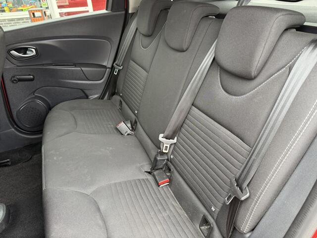 Renault CLIO Estate 0.9 TCe Limited Navigatie, Climate contr, Trekhaak, LMV, Nieuwe Distr.ketting..!!