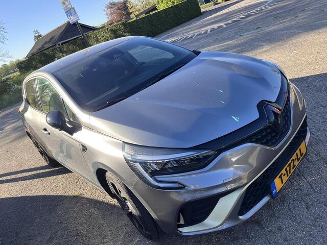 Renault CLIO 1.6 E-Tech Hybrid 145 E-Tech Engineered