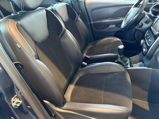 Renault CLIO 0.9 TCe 90pk Intens | LED verlichting | Navigatie | Cruise | Camera | Climat Control |