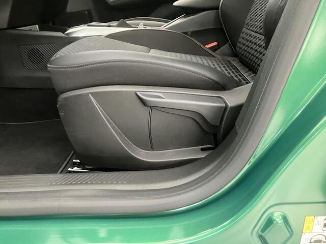 Renault CLIO 1.8 Hybrid 160 techno / Demonstratieauto / 18 inch LM velgen / Google Maps Navigatie / Apple CarPlay/Android Auto / Stoelverwarming / 360 Graden Camera / Adaptive Cruise Control / Climate Control /