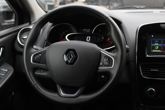 Renault CLIO Estate 0.9 TCe Limited / Trekhaak / Navigatie / Parkeerhulp achter / 16'' / DAB / Cruise Control
