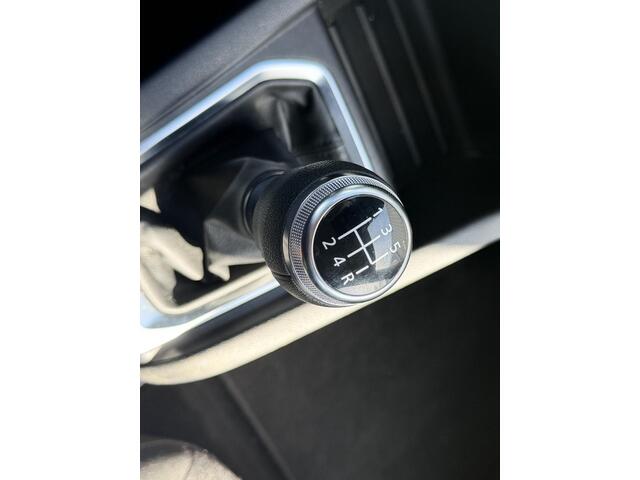 Renault CLIO 1.0 TCe 100 Bi-Fuel Zen | Airco | Cruise Control | Lichtmetalen velgen 16" | Apple Carplay/Android Auto