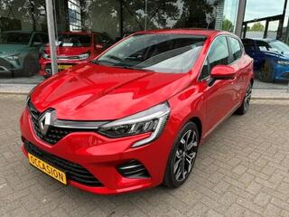 renault-clio-1.0-tce-techno-camera-