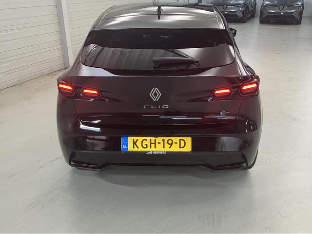 Renault CLIO 1.8 Hybrid 160 techno / Automaat / All season banden