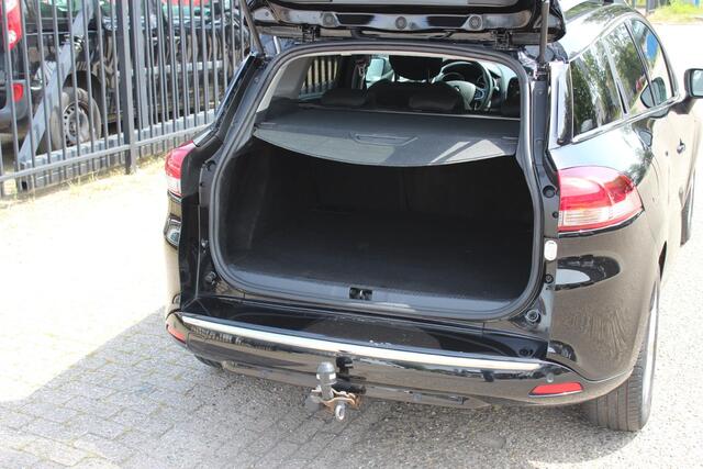 Renault CLIO Estate 0.9 TCe Limited, Navigatie, Trekhaak, Airco!