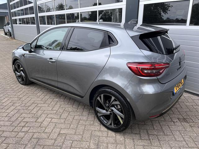 Renault CLIO 1.6 E-Tech Hybrid 145 E-Tech Engineered