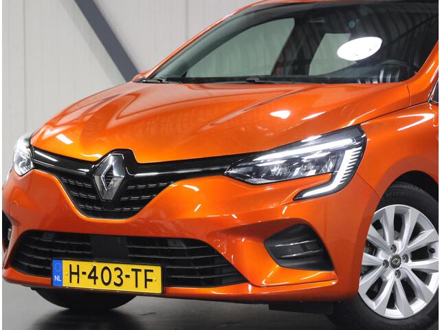 Renault CLIO 1.0 100PK TCe Intens | 1ste eigenaar | AppleCarplay/AndroidAuto | StoelVerwarming | Keyless | Radio/DAB | Bluetooth | LED | Climate Control | Isofix | Parkeersensoren | Start/stop systeem | NL AUTO! |