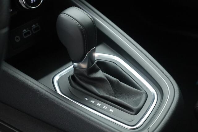 Renault CLIO 1.6 E-Tech Full Hybrid 145 esprit Alpine | Orgi. NL | Adapt. Cruise | Camera + PDC | Apple CarPlay + NAV | Dodehoek. | 17'' |